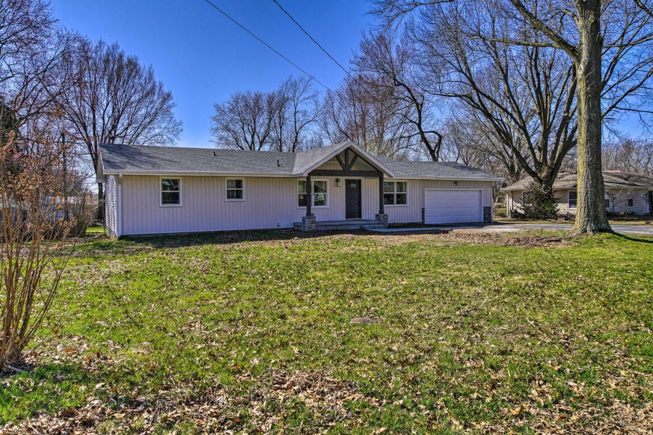 Retreat With Deck About 9 Mi To Downtown Springfield Villa Ozark Bagian luar foto